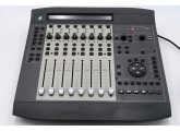 Table de mixage Digidesign Command8 console