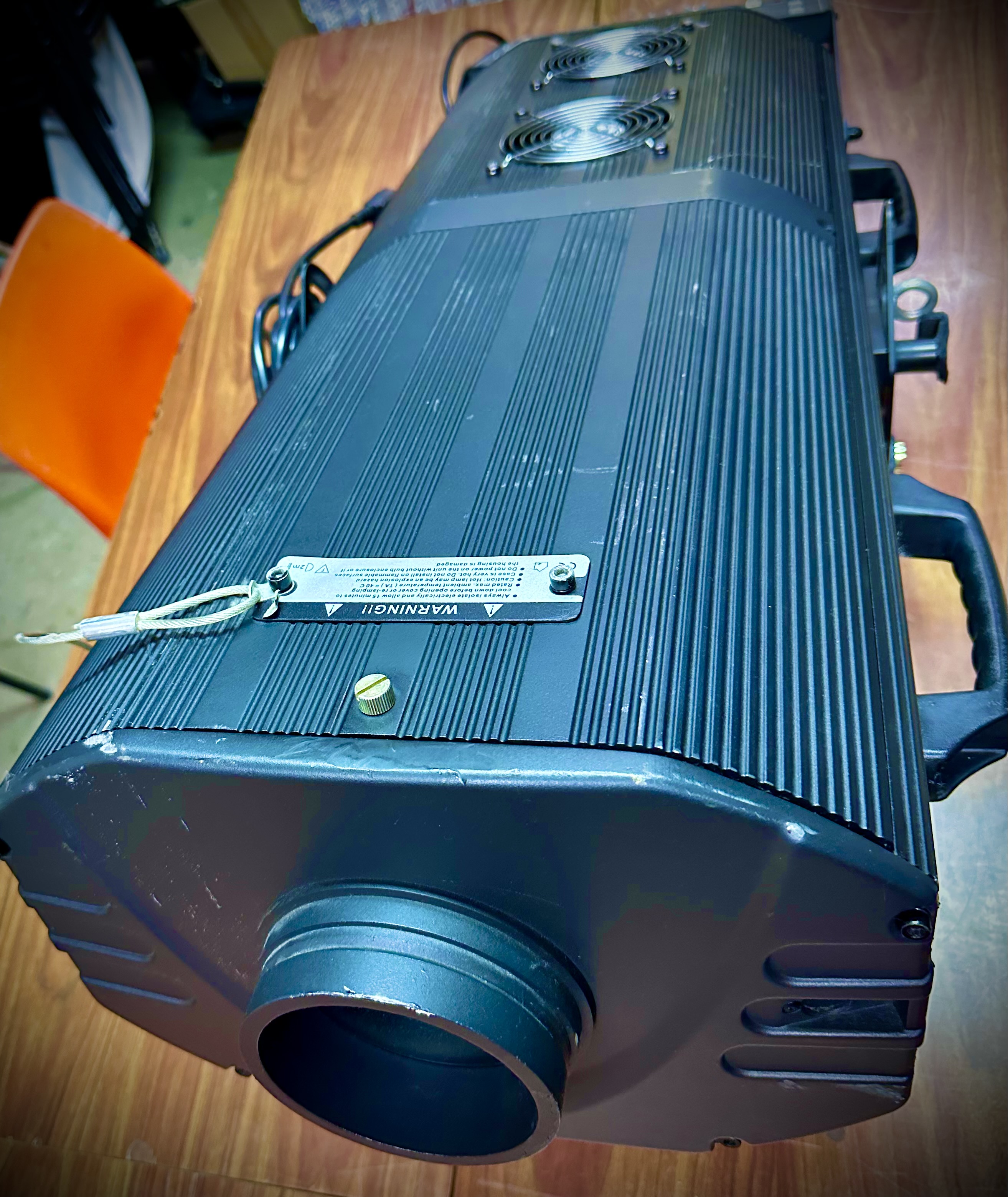 Vends poursuite follow spot 1200 dmx