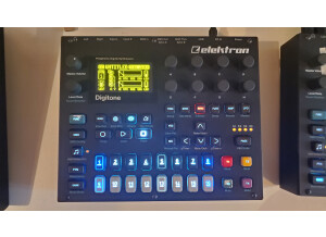 Elektron Digitone (1400)