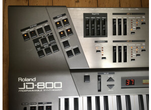 Roland JD-800