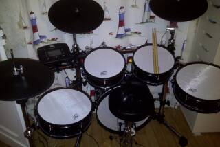 XM elecdrum C7SR