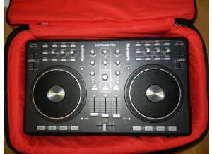 Numark Mixtrack Pro (29742)