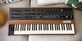 Sequential Prophet-5 rev4 comme neuf 
