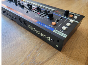 Roland JU-06A (46585)