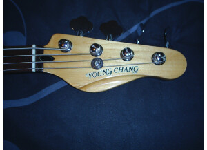 Young Chang Jazz Bass (72162)