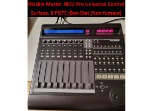 TABLE Master MCU Pro Universal Control Surface. 8 PISTES