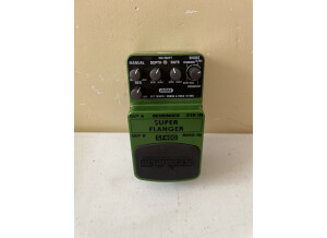 Behringer Super Flanger SF400