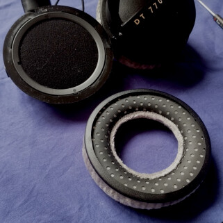 DT-770 Pro X démontage 1 DT-770 Pro X démontage 1