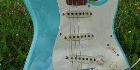Slow-Hand Daphne Blue Partscaster