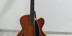 A vendre guitare Archtop model BERLIOZ créé par le luthier Gérard Defurne