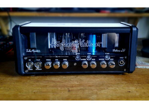 Hughes & Kettner TubeMeister Deluxe 20