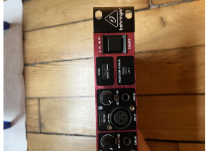 Behringer Ultragain Digital ADA8200