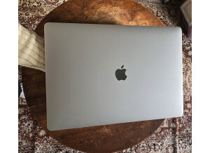 Apple MacBook Pro Retina quadricœur Intel i7 à 2,6 GHz - 16 Go Ram - 1 To de stockage flash