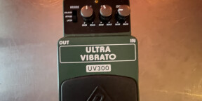 Behringer - Ultra vibrato uv300