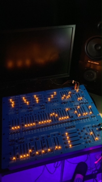 Behringer 2600 Blue Marvin