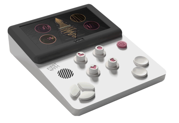 First Love FM First Love FM