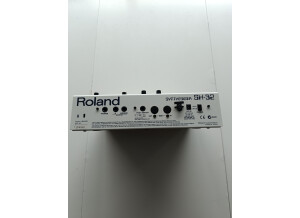 Roland SH-32