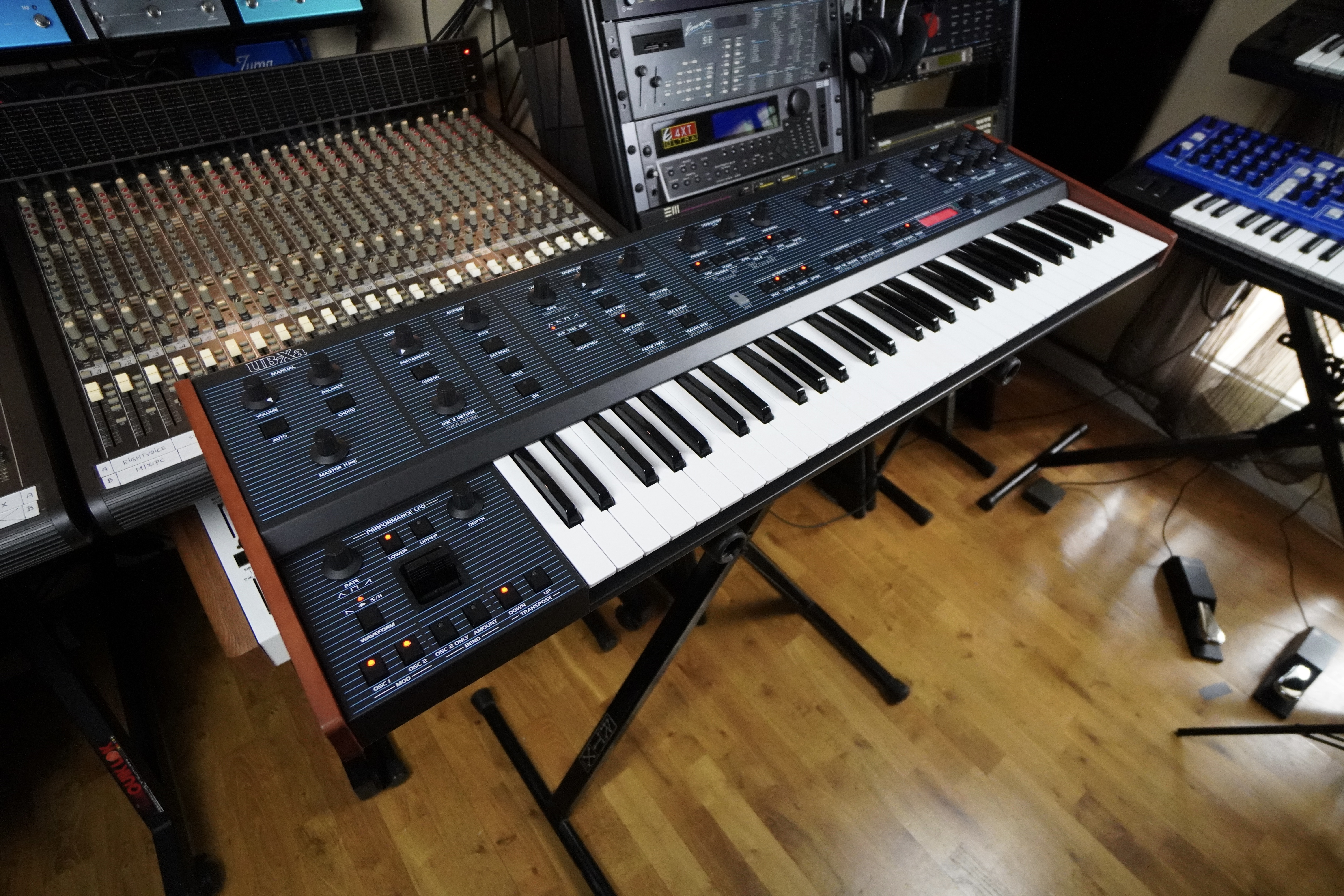 UB-Xa 1tof 04 Trois quarts gauche