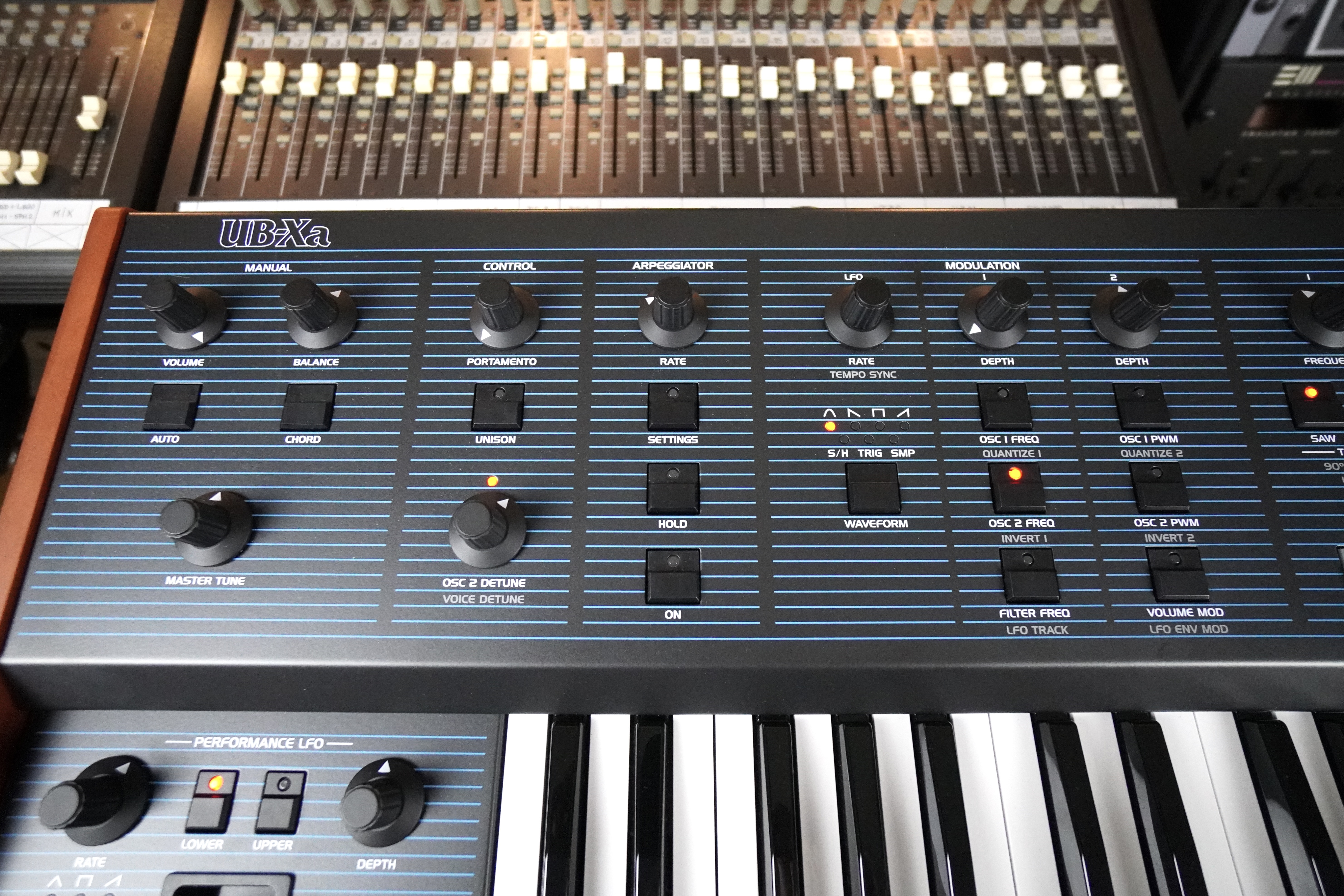 UB-Xa 1tof 09 zoom 1