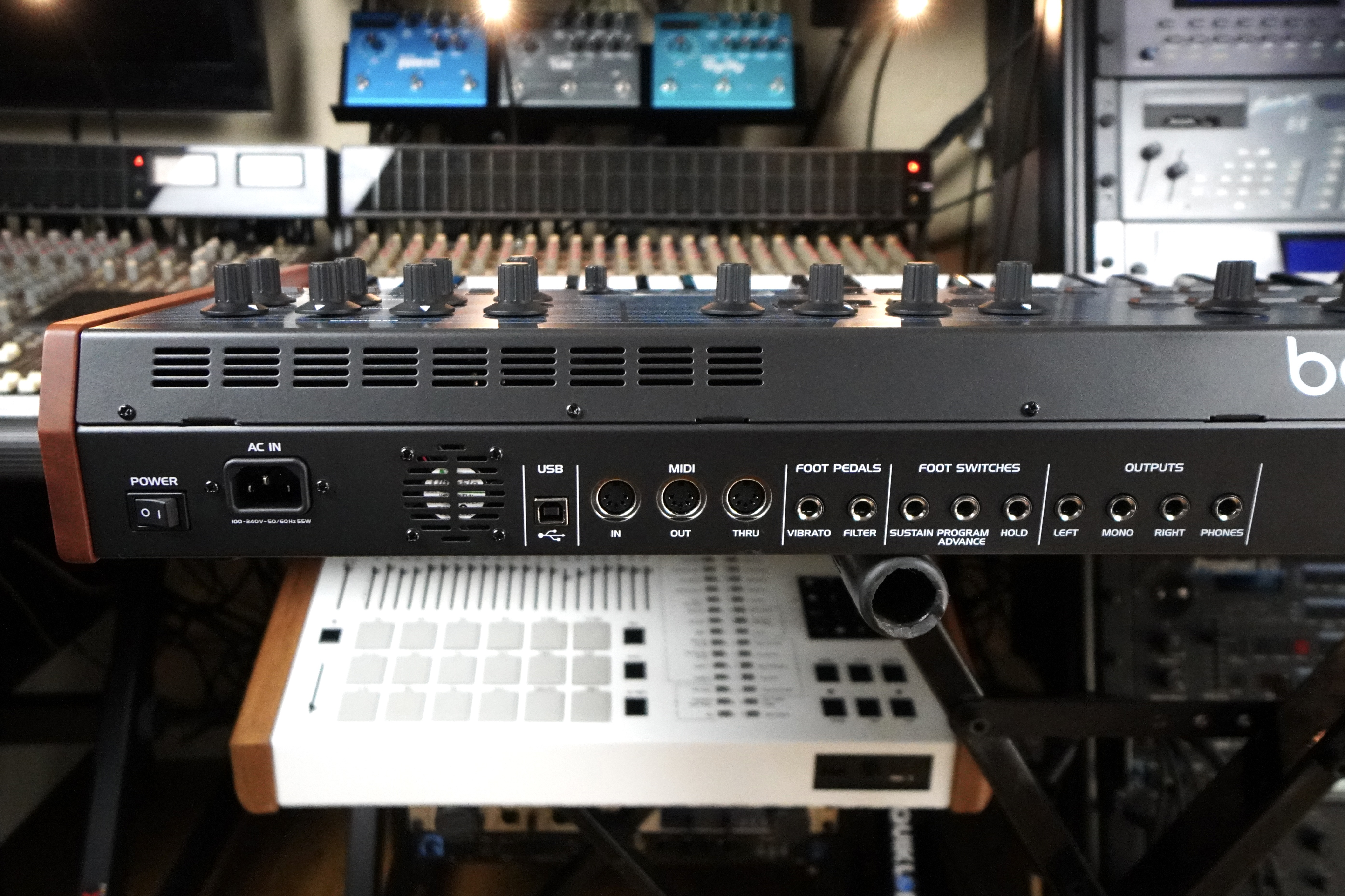 UB-Xa 1tof 18 zoom arri&egrave;re