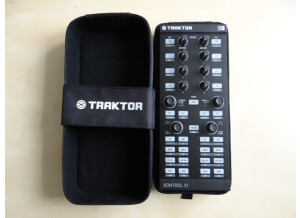 Native Instruments Traktor Kontrol X1 (2838)