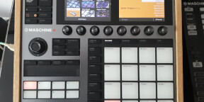 Maschine Plus + 14 expansions + Stand Bois