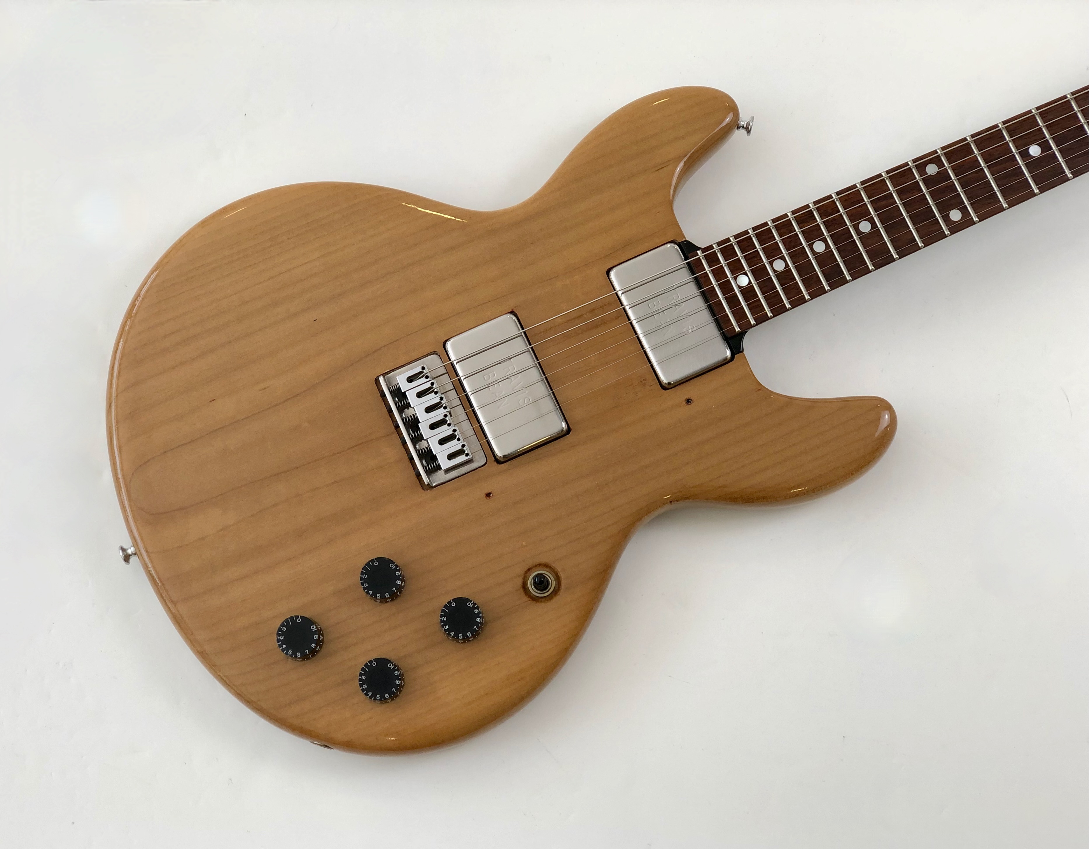 Travis Bean TB1000 (78164)