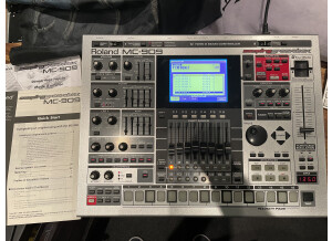 Roland MC-909 Sampling Groovebox (67249)