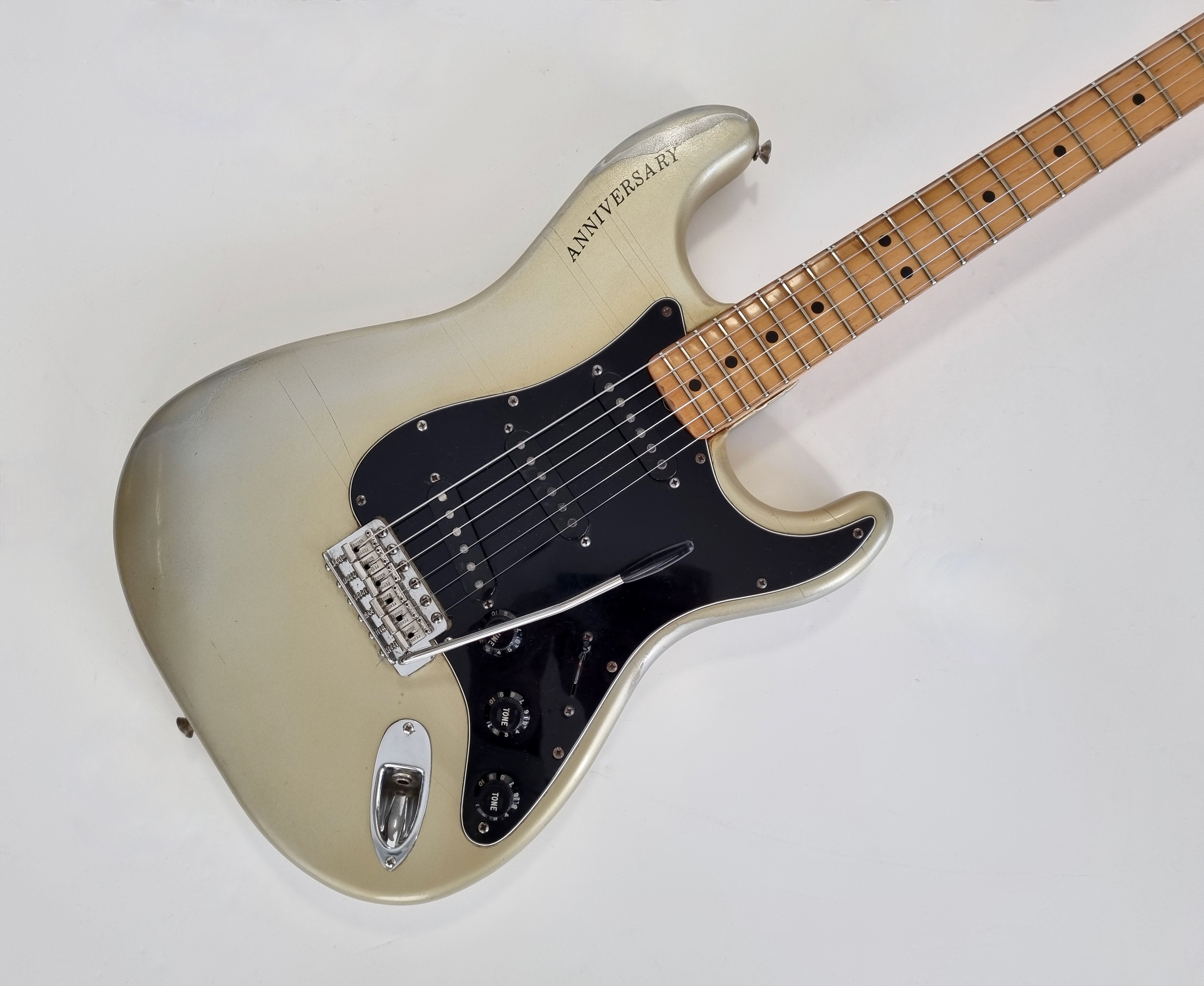 Fender 25th anniversary American Stratocaster (1979) (77536)
