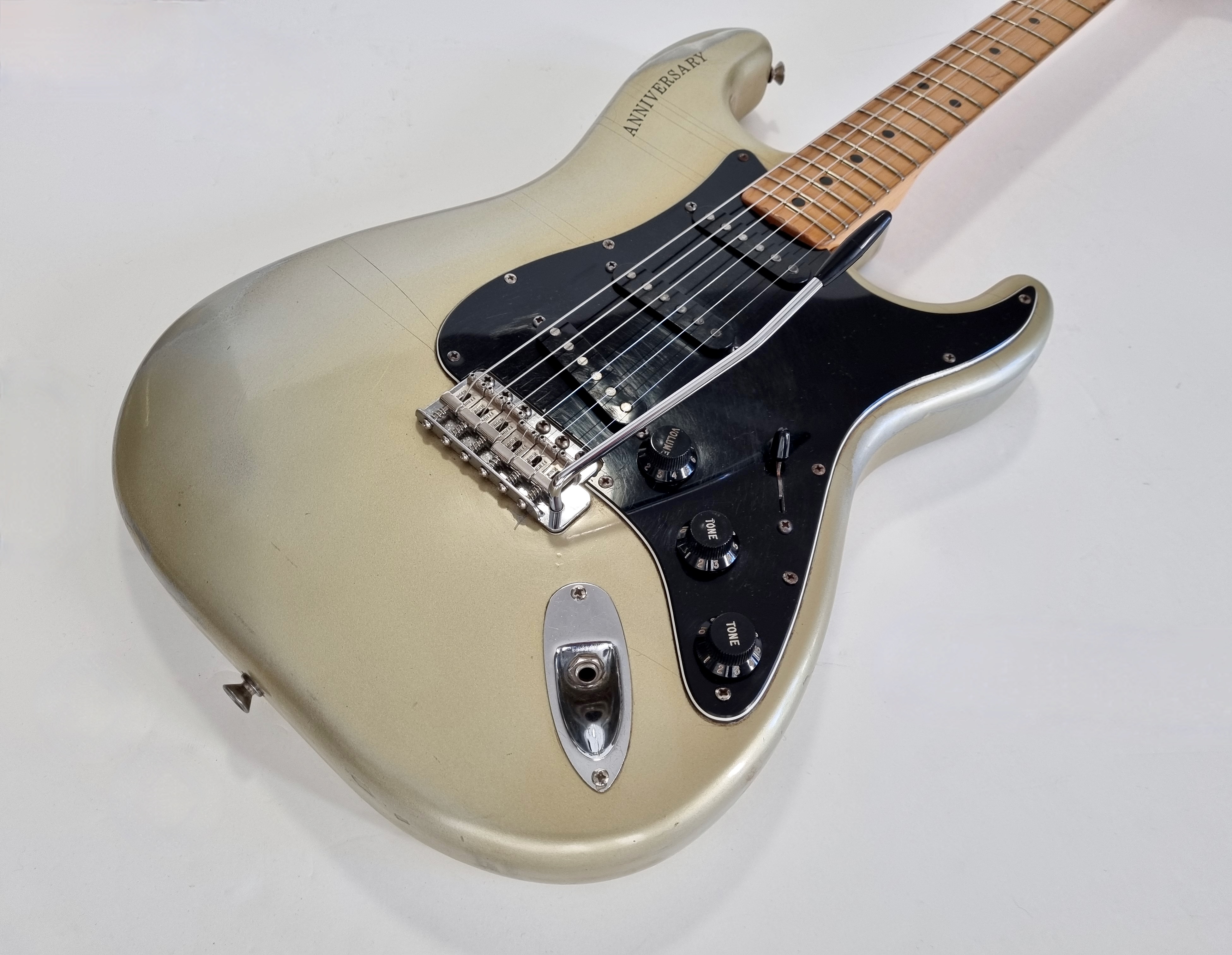 Fender 25th anniversary American Stratocaster (1979) (53780)