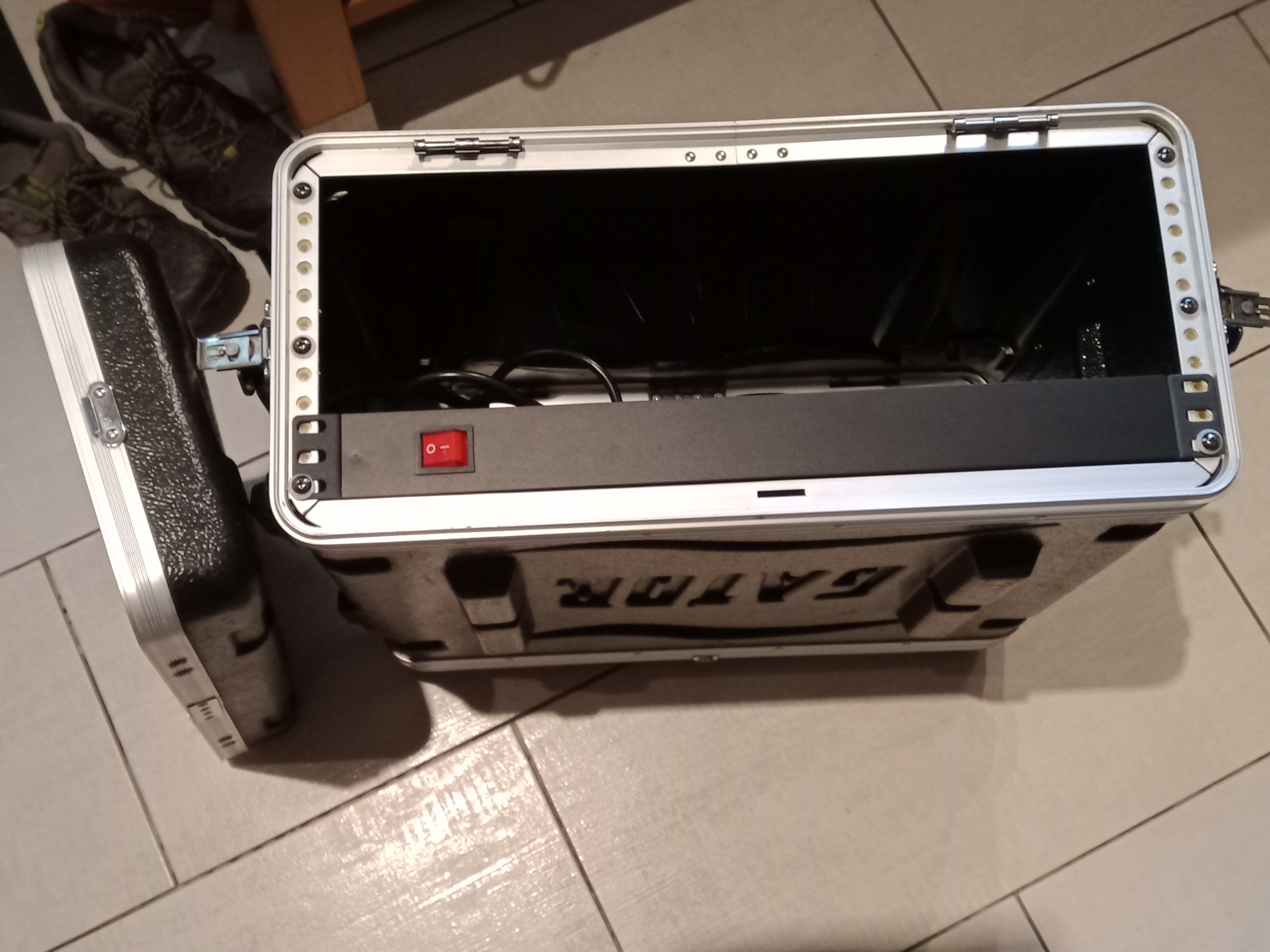 Gator Cases GR-4L (25808)