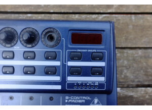 Behringer B-Control Fader BCF2000 (9719)