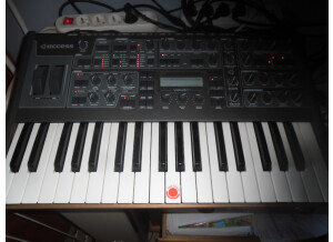 Access Music Virus TI 2 Polar Whiteout Dark Limited Edition (32814)