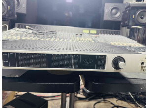 Universal Audio Apollo 16 (2018)