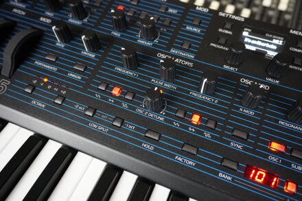 TEO-5 2tof 13 Trois quart droite zoom VCO TEO-5 2tof 13 Trois quart droite zoom VCO