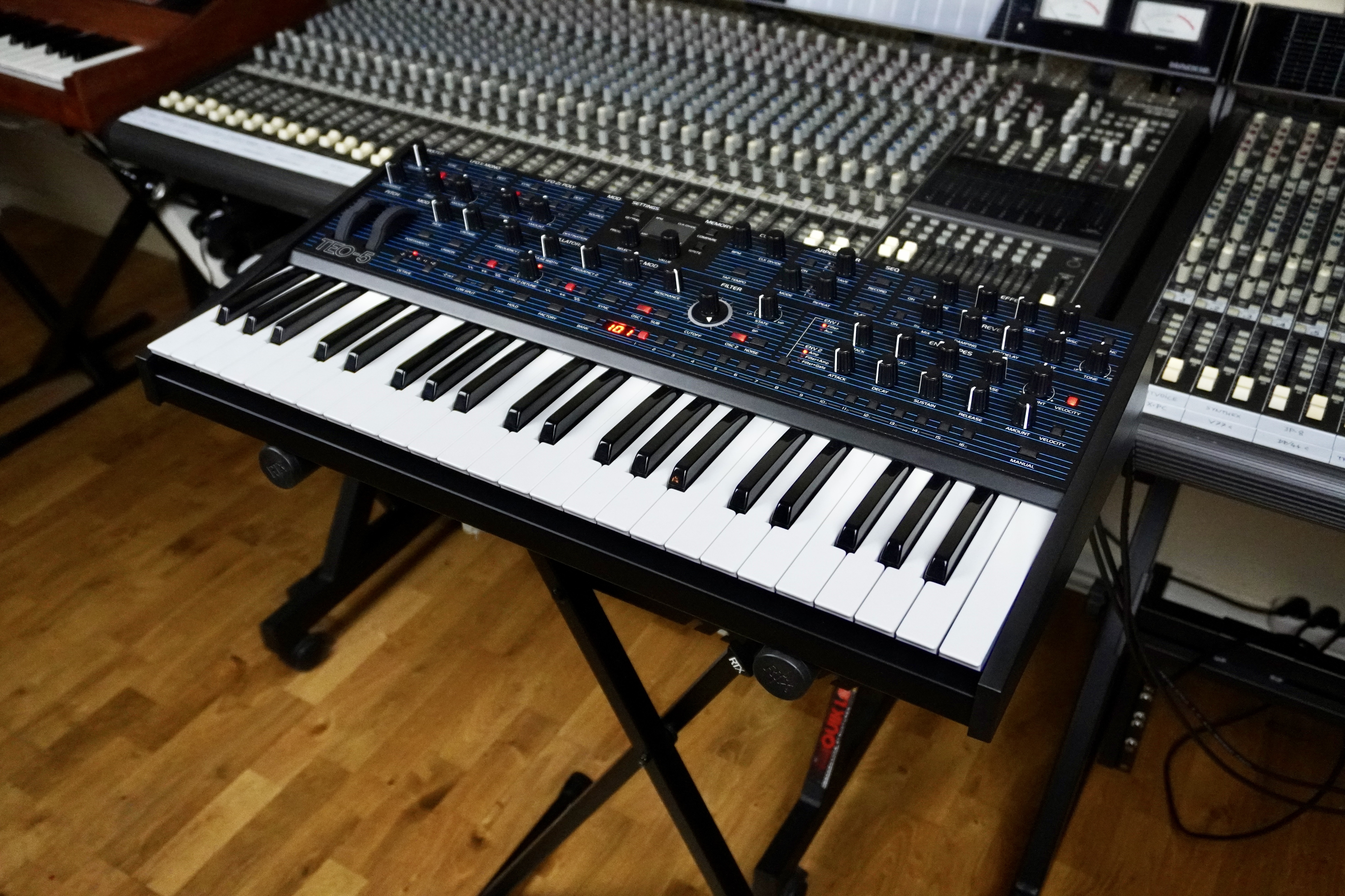 TEO-5 2tof 04 Trois quart droite 2