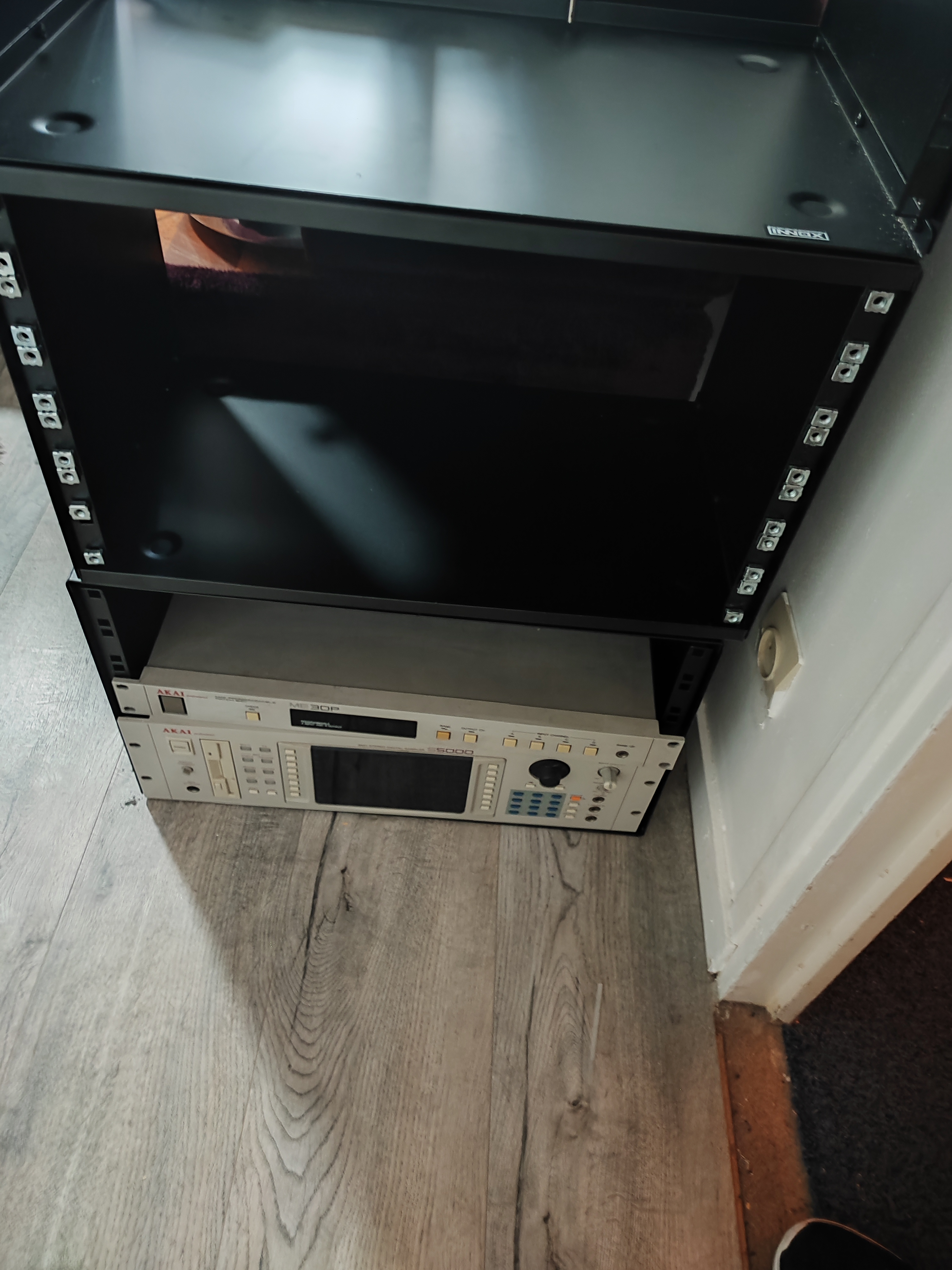 3 rack acier deck bureau 3X6U