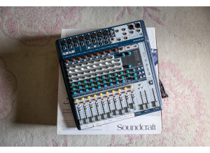 Soundcraft Signature 12 (36317)