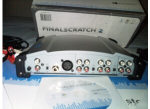 Native Instruments Audio 8 DJ (14312)
