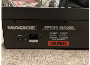 Mackie CFX20 (50289)