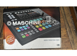 Native Instruments Maschine Studio (89216)