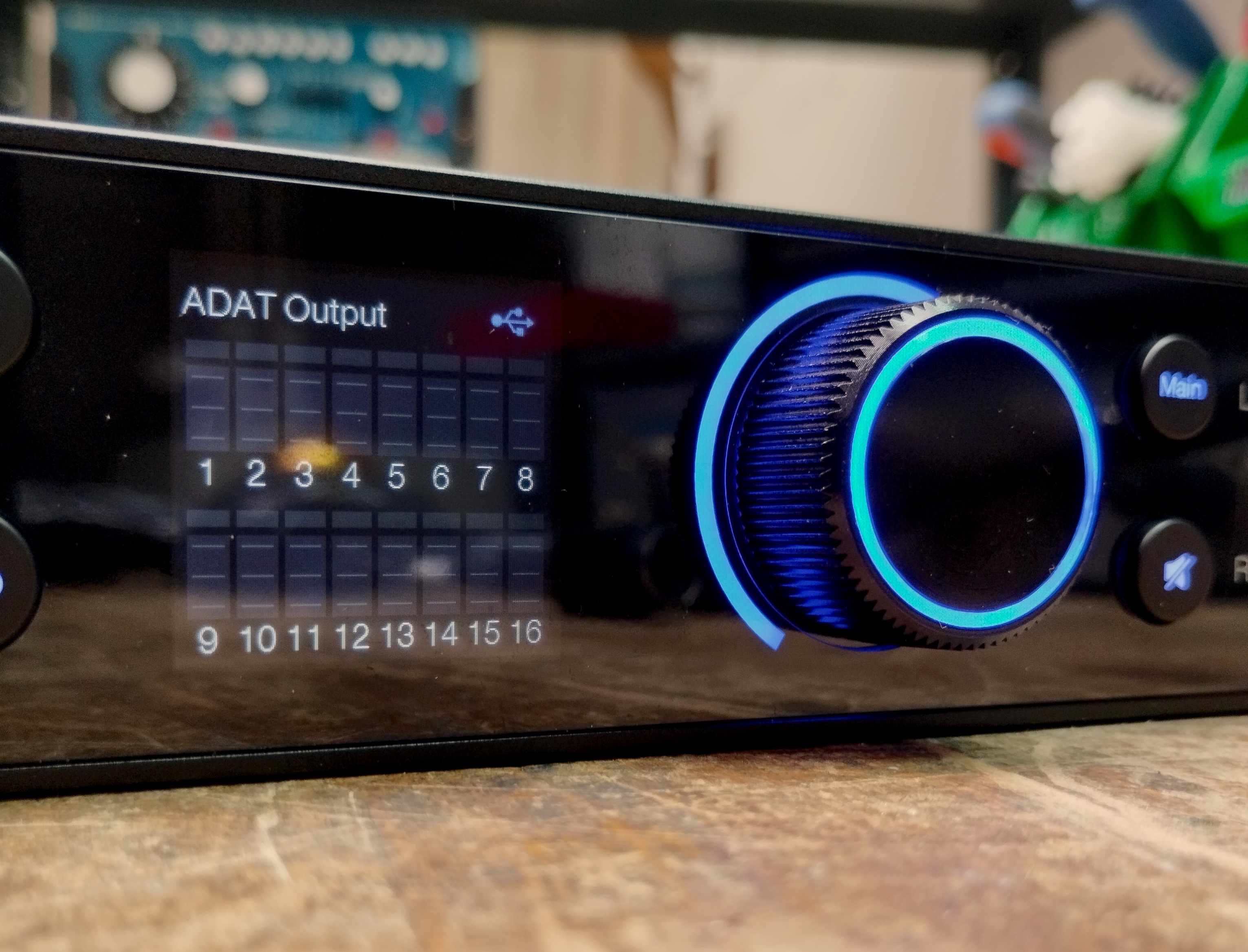 PreSonus QuantumHD8 adatoutputs