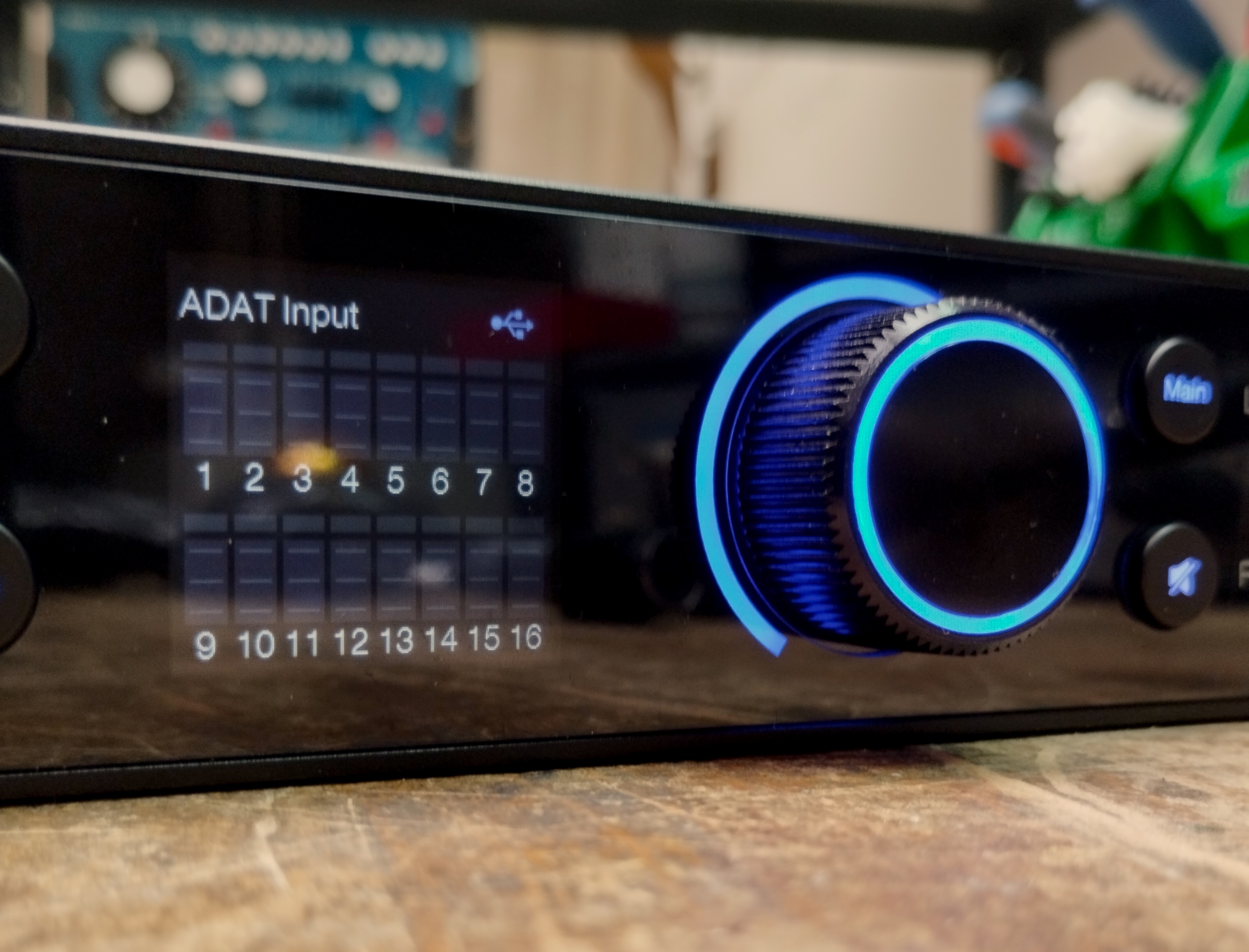 PreSonus QuantumHD8 adatinputs