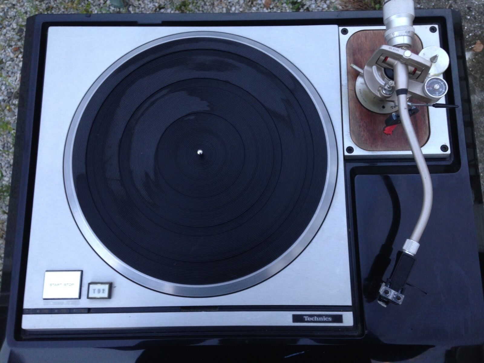 Platine tourne disque Technics SP 10 Mk II cellule neuve Stanton 680 E bras Technics pro. EPA 100  
