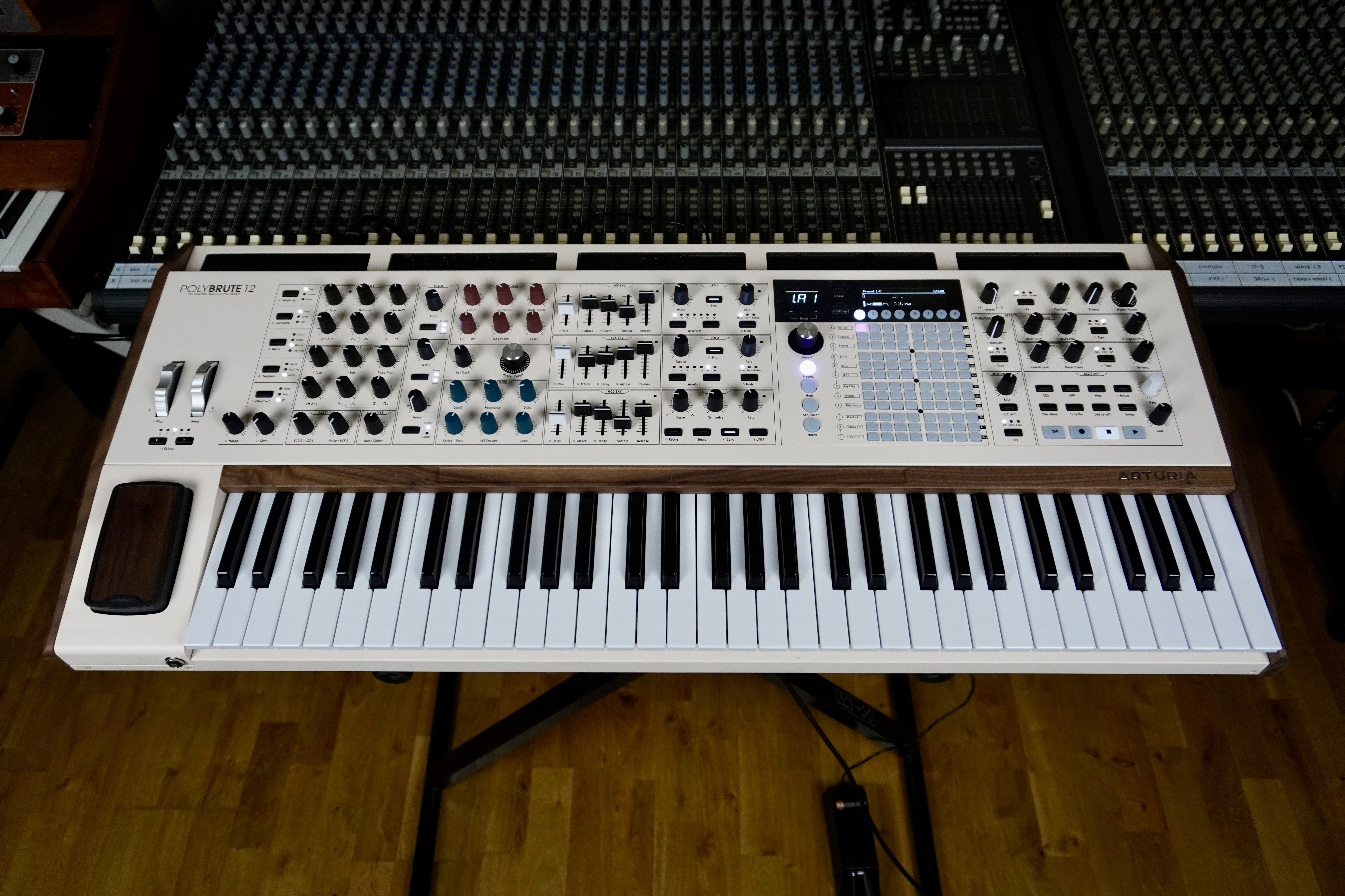 PolyBrute-12 2tof 02 Face