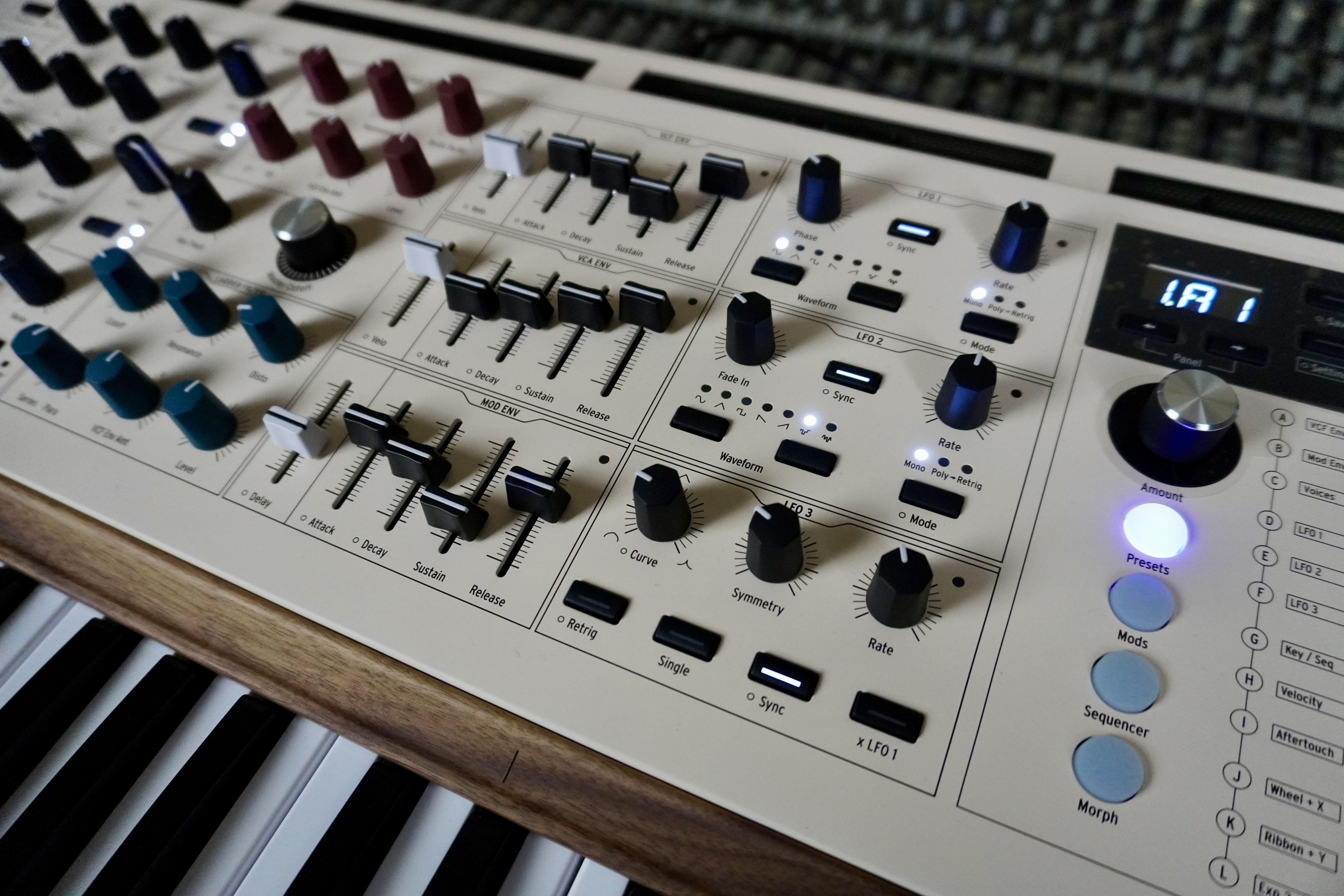 PolyBrute-12 2tof 10 Env LFO