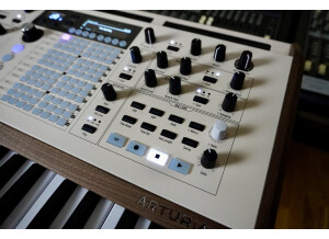 PolyBrute-12 2tof 12 FX Seqencer