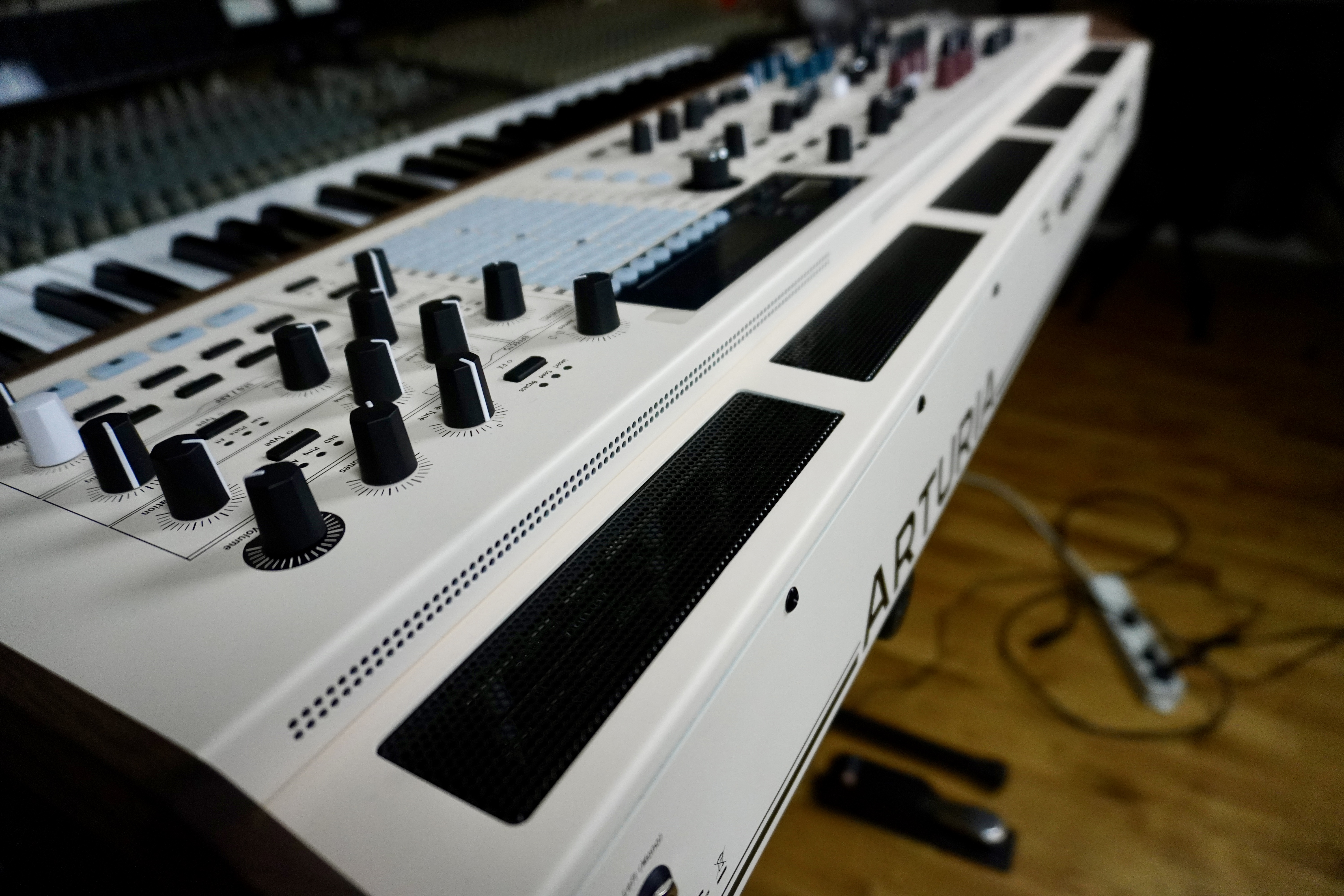 PolyBrute-12 2tof 34 Grilles