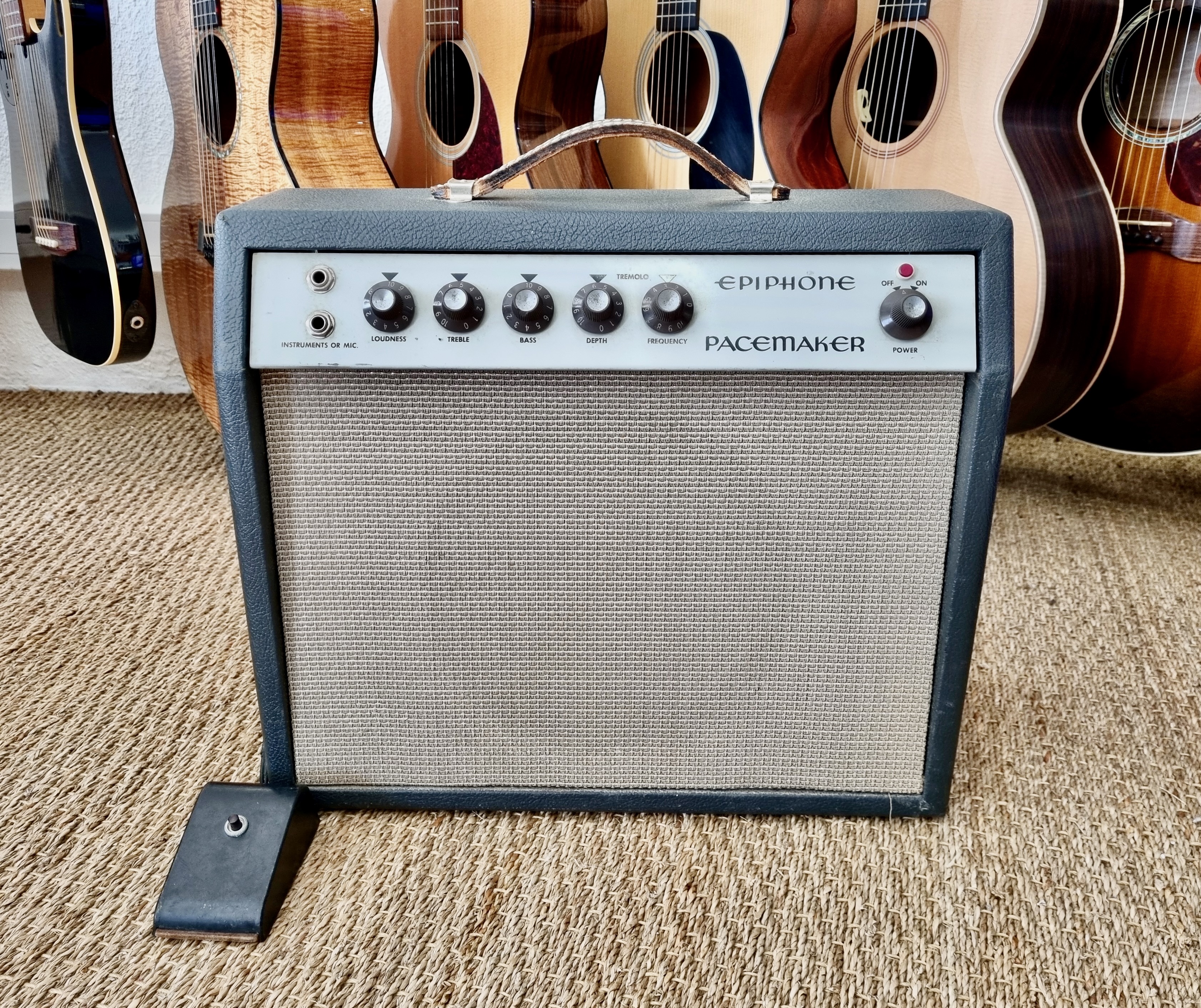 Epiphone EA-50T Pacemaker 1965 Tremolo