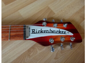 Rickenbacker 330 - Fireglo (39755)